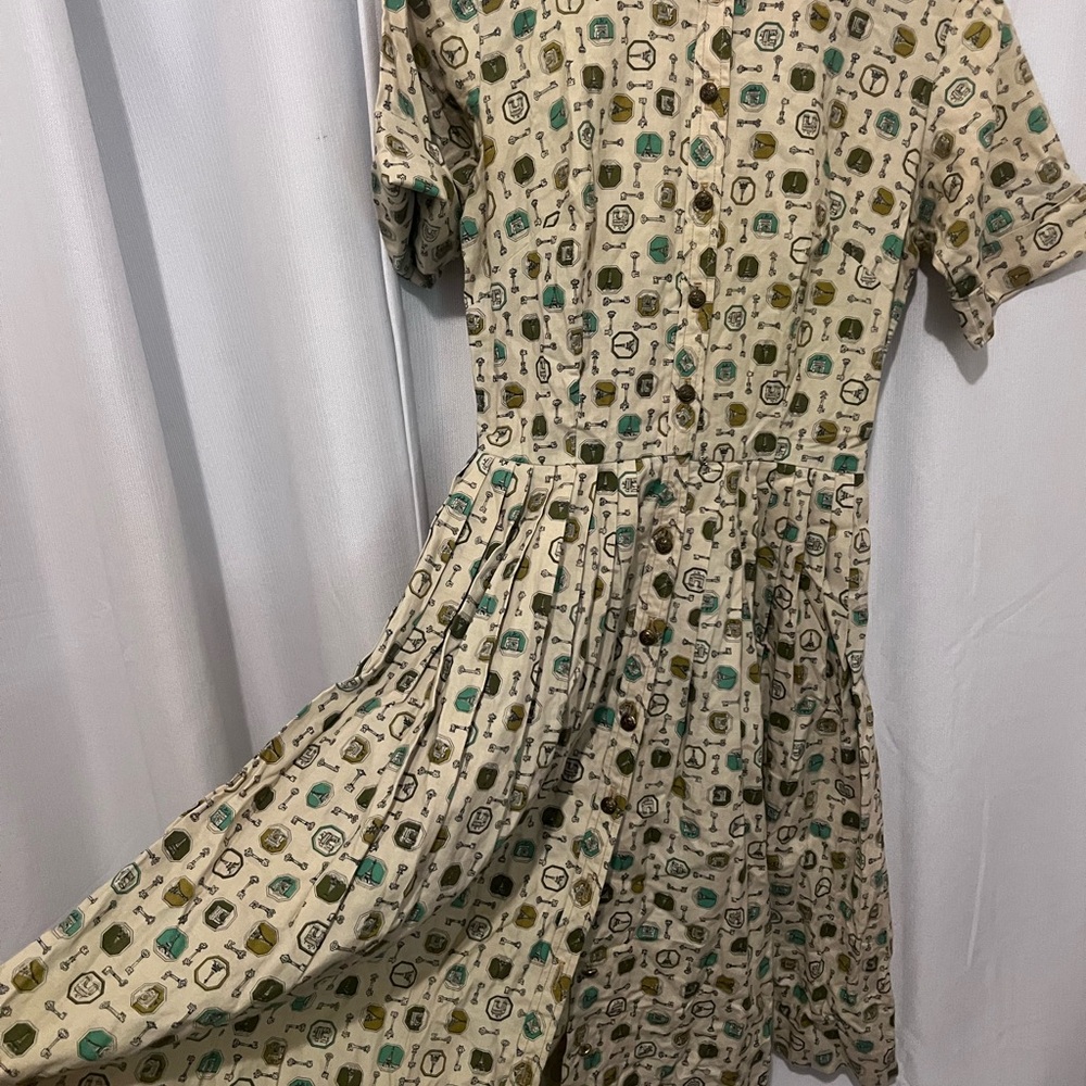 Vintage “Keys to Paris” Dress - Picture 5 of 6